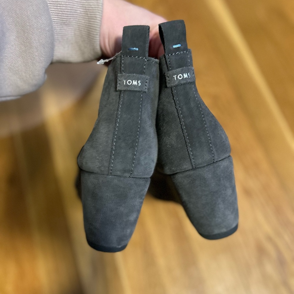 Tom’s gray forge booties